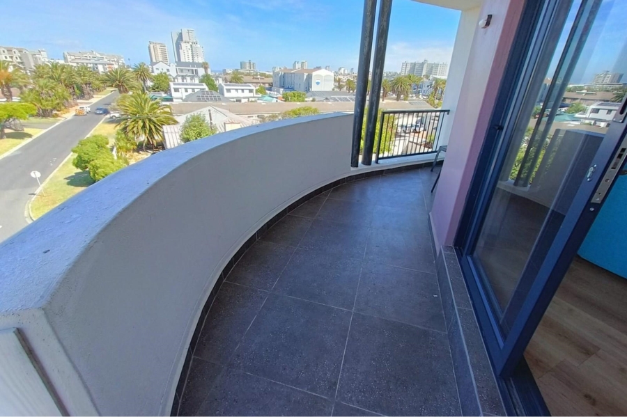 To Let 2 Bedroom Property for Rent in Waves Edge Western Cape